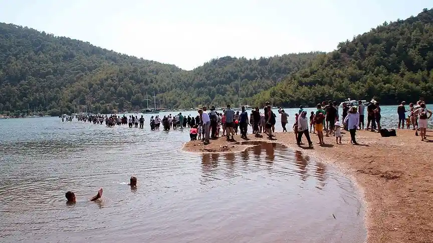 Yücel Körfez Evleri yakınında gezilecek yerler - Kızkumu Plajı